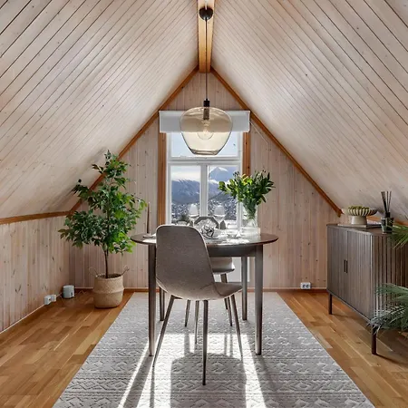 Cozy Loft With Amazing View Tromsø