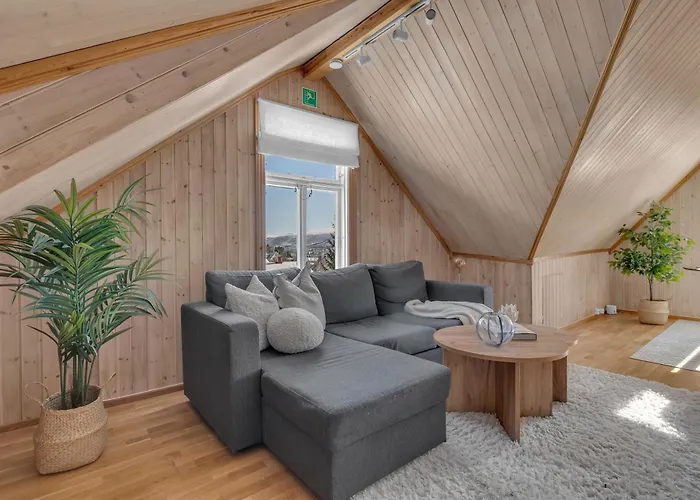 Cozy Loft With Amazing View Daire Tromsø